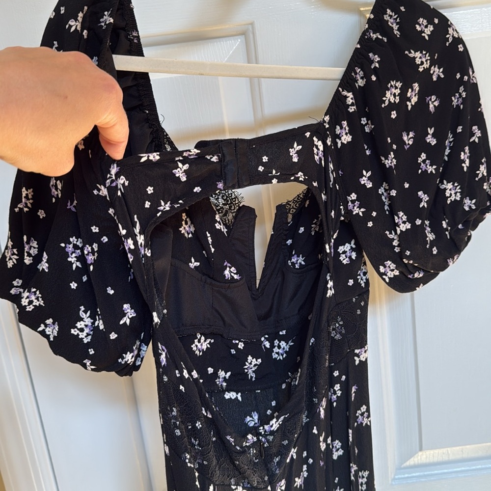 Forever 21 Black Floral Maxi Dress - Picture 6 of 14